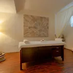 Akvilla House