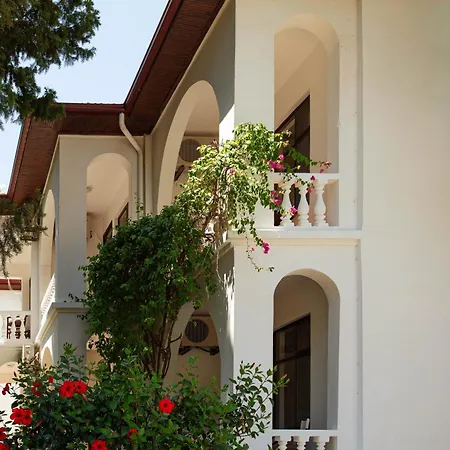 Akvilla House סאריגרמה