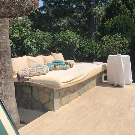 Hotel Akvilla House *